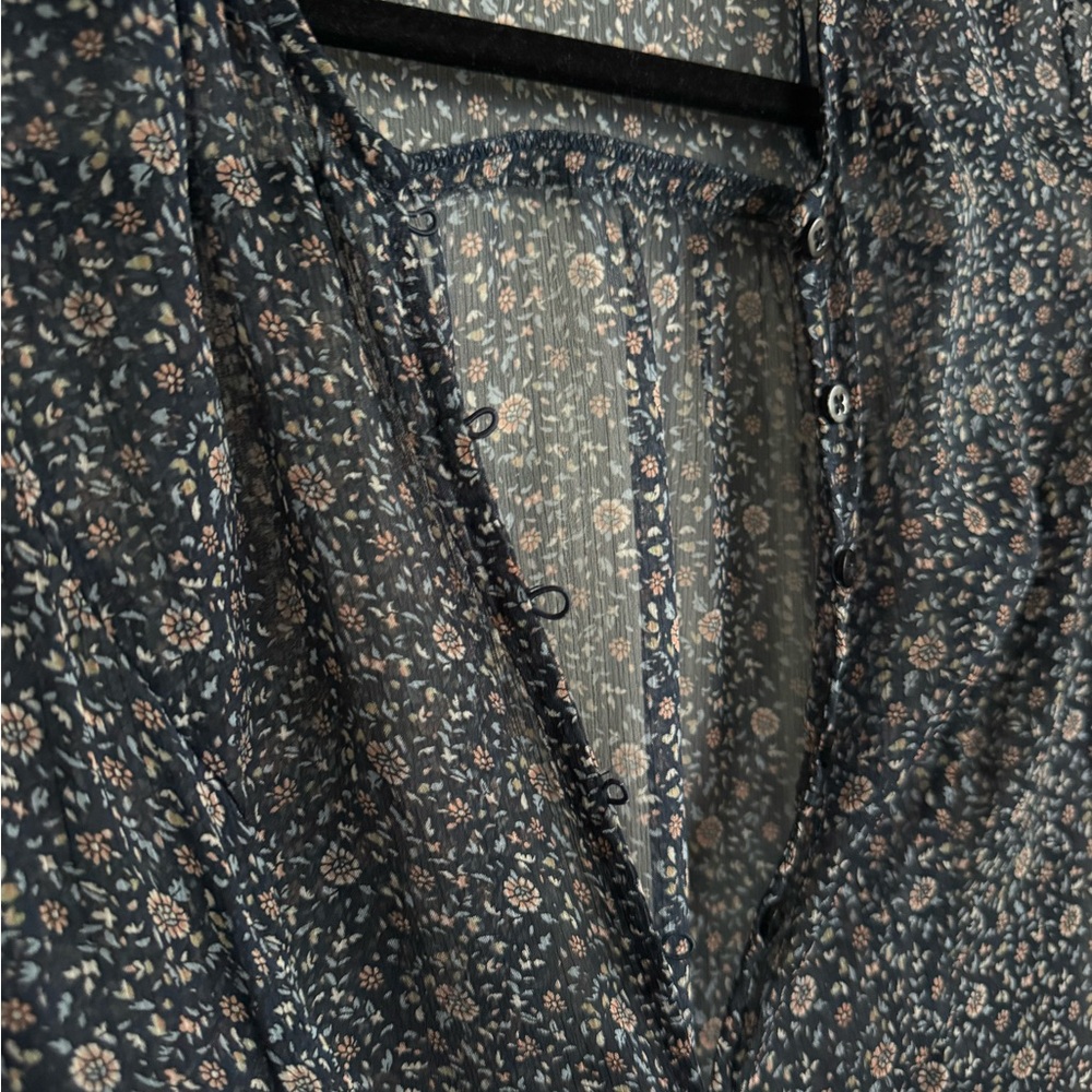 Cropped Floral Tie-Front Blouse Small - Picture 4 of 7